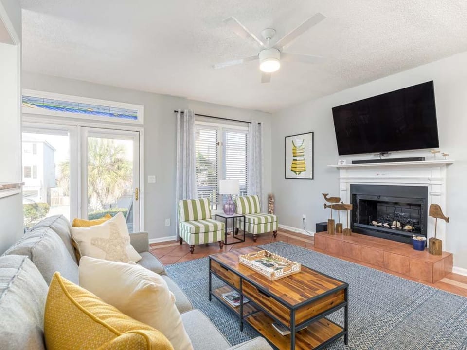 Beach Digs House in Tybee Island