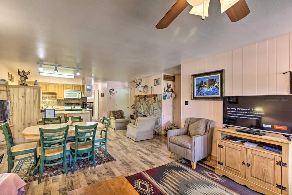 Hike & Bike: Red River Condo Near Fishing! House in Red River