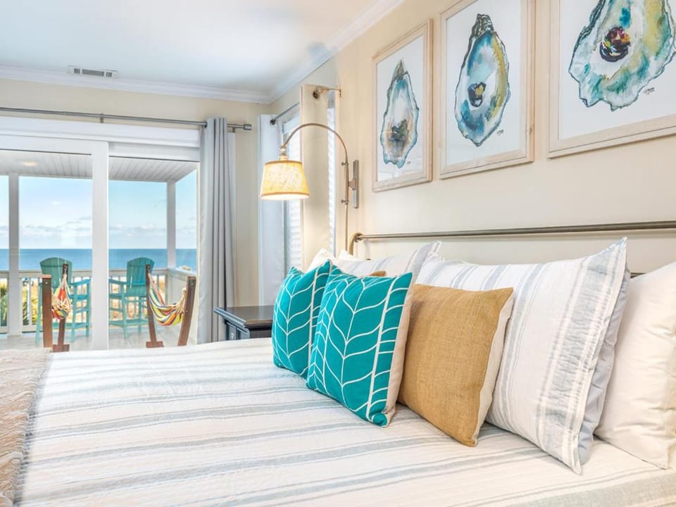 Dolphin Watch 6 Apartment in Tybee Island