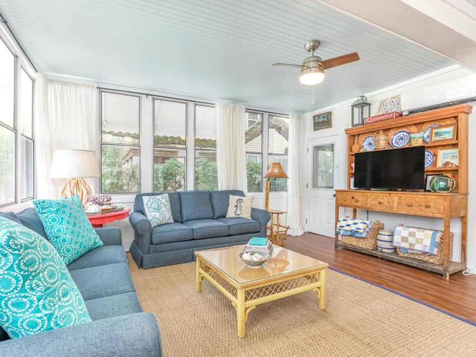 Coquina Cottage House in Tybee Island