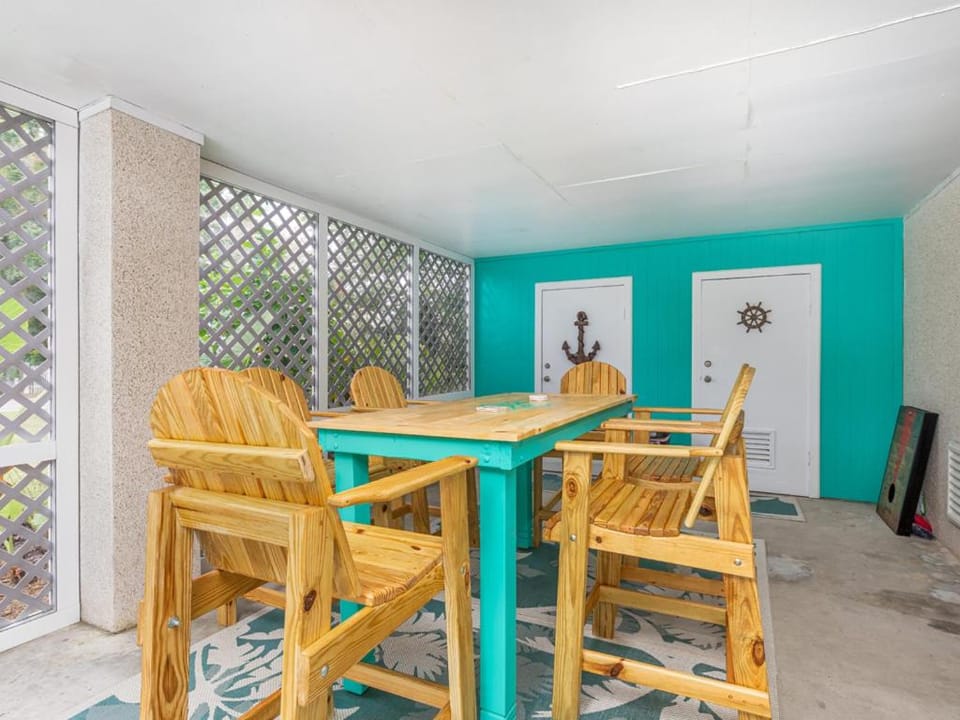 Castaway Cottage House in Tybee Island