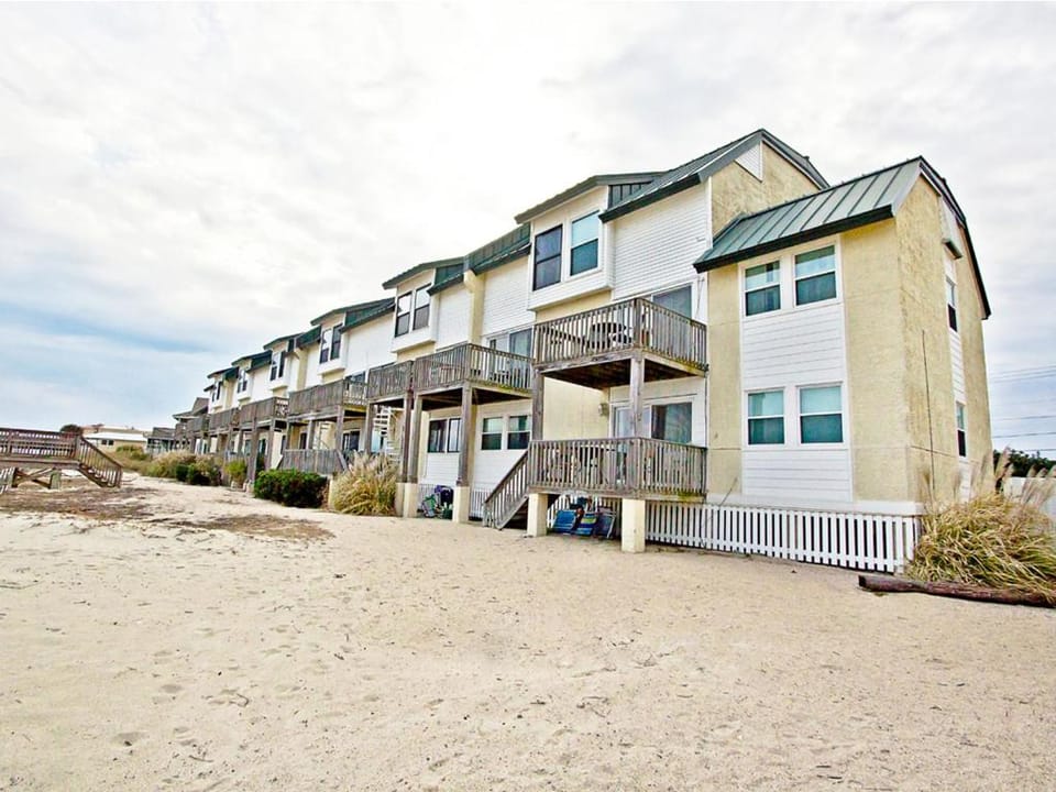 Tybee Lights 114C Apartment in Tybee Island