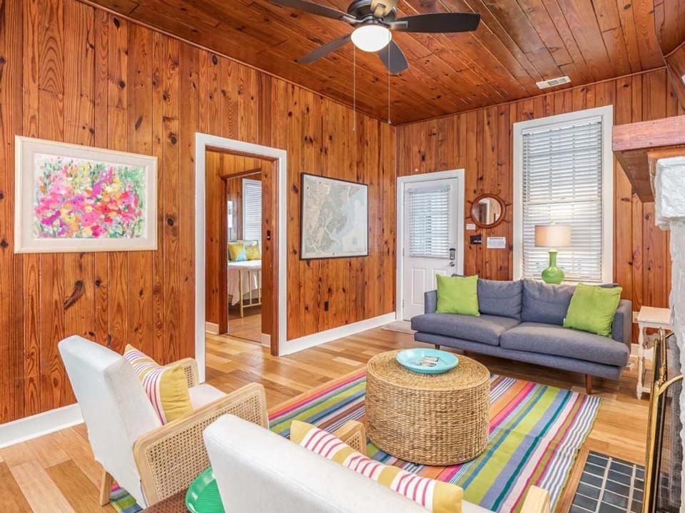 Caretta Cottage House in Tybee Island