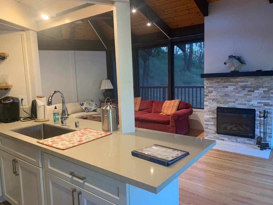 Rustridge Ranch & Winery Bed and Breakfast in Napa Valley