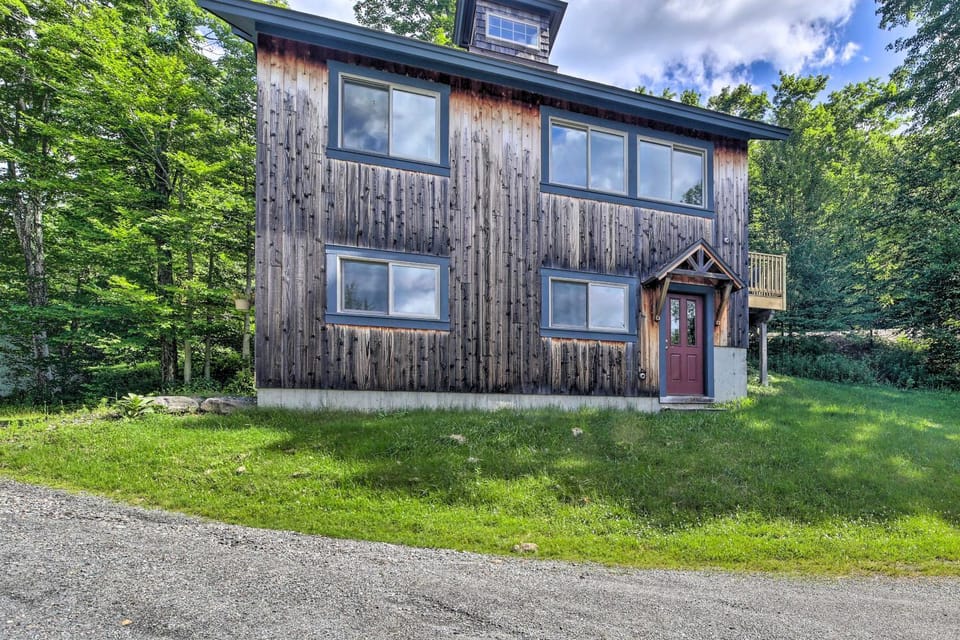 Airy & Bright Hideaway Near Smugglers' Notch! Apartment in Cambridge