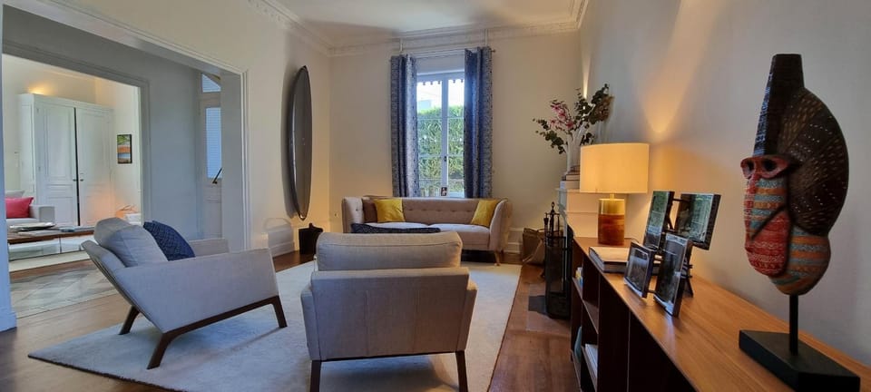 16 pers - Splendide villa 8ch à 15min de Lyon Villa in Auvergne-Rhône-Alpes