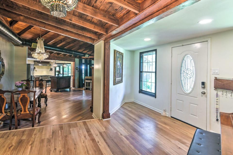 Upscale Dickinson Getaway with Yard on 1 Acre! House in League City