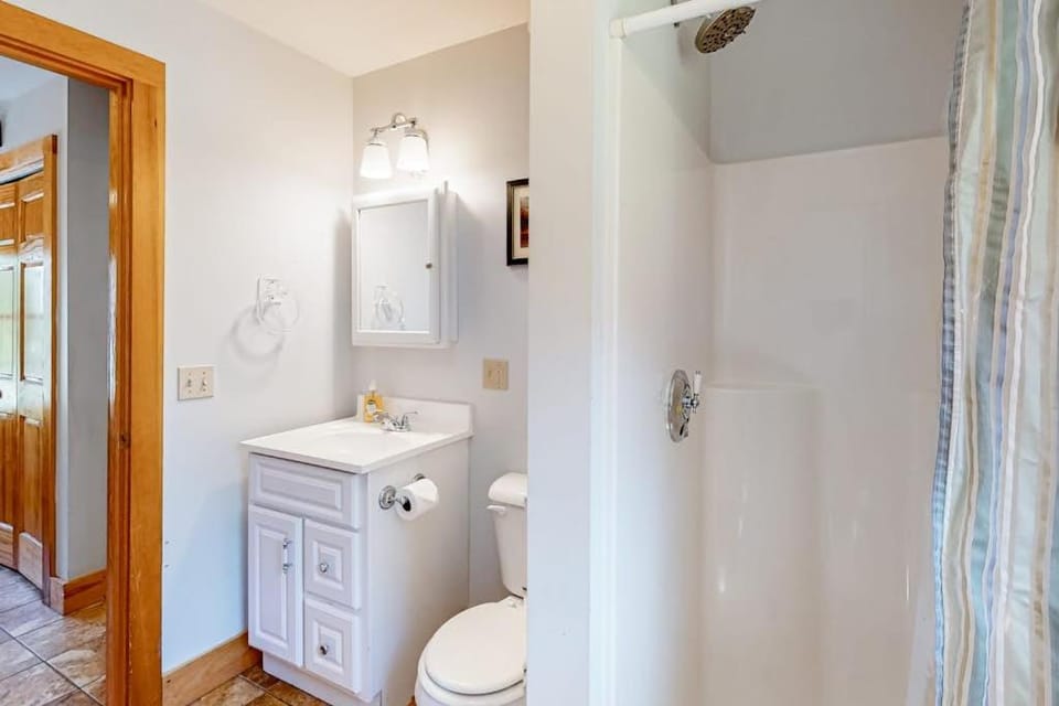 Bathroom, Bath