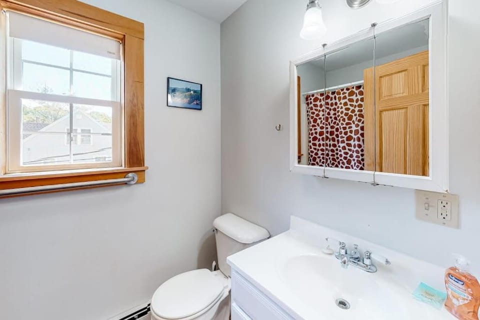 Bathroom, Bath