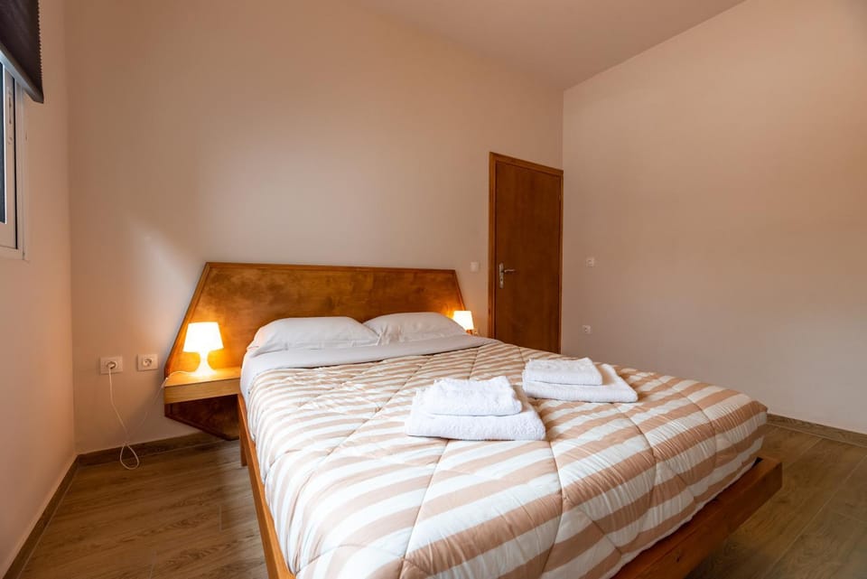 Serenity - Brand New Apt Near Athens Int Arpt Apartment in East Attica Regional Unit, Greece