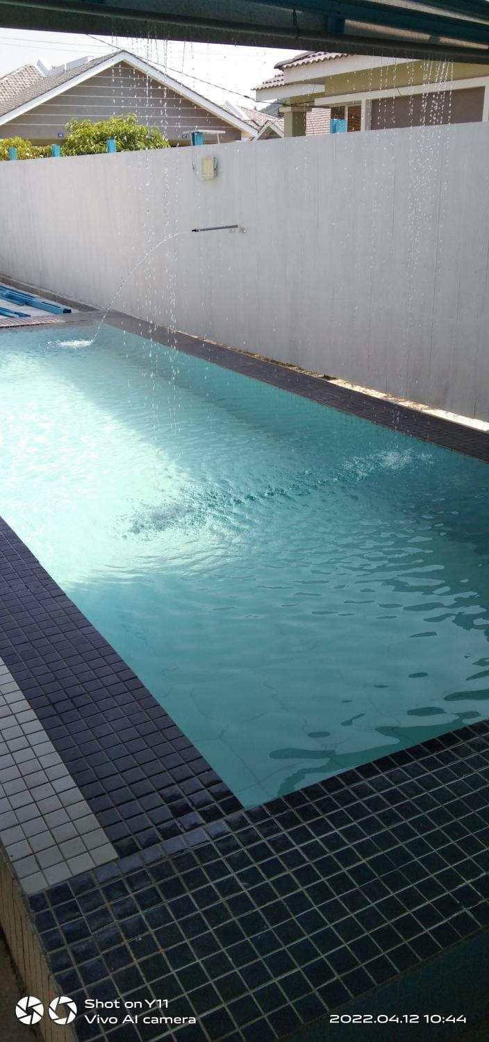 Swimming pool, Swimming pool