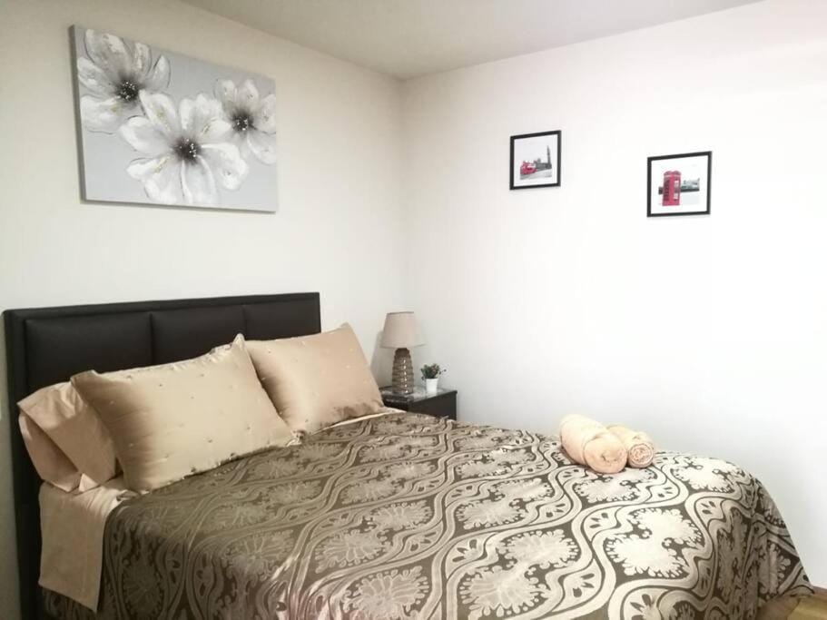 Bed, Bedroom