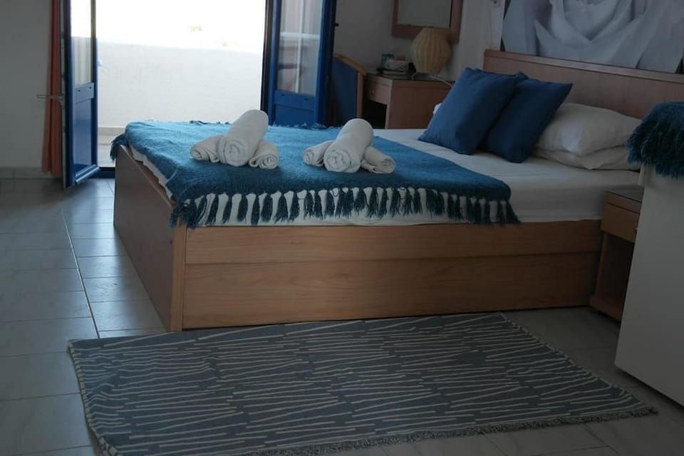 Athina Studios Apartment hotel in Islands