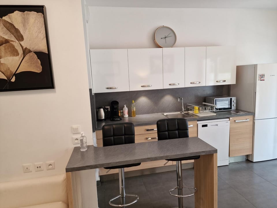 Entier beau 3pièces avec terrasse de 60m2 pour 7personnes Apartment in Île-de-France