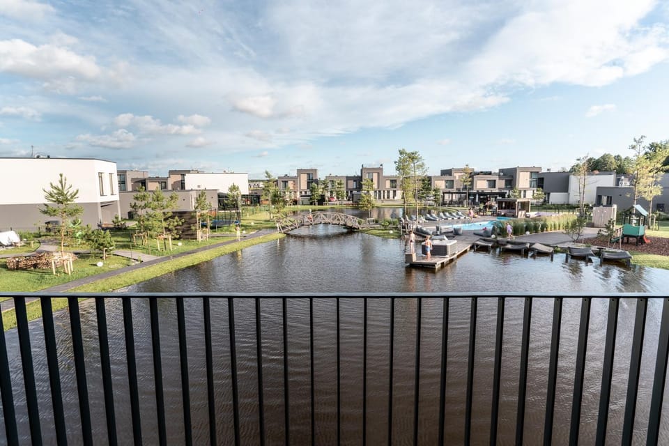 Balcony/Terrace, Lake view