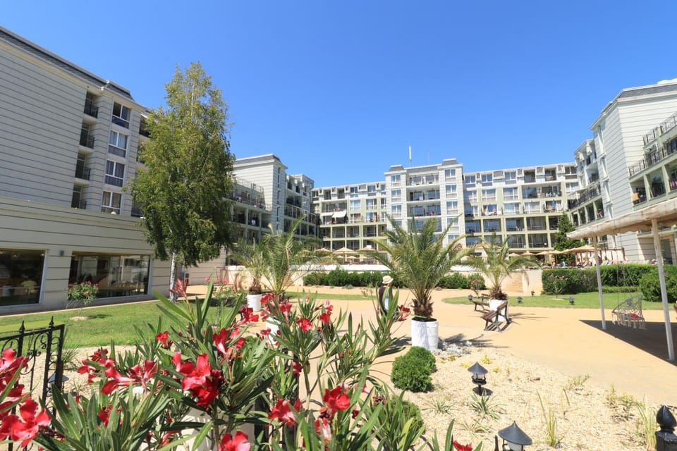 Property building, Day, Natural landscape