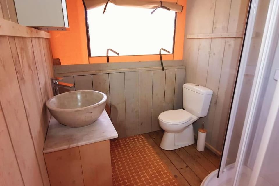 Luxe Safari Lodge Glamping Louloudia Luxury tent in Crete Region