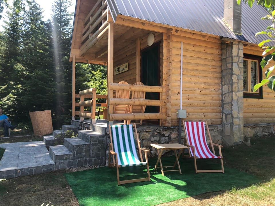 Tilia Cottage Banjska stena Chalet in Zlatibor District, Serbia