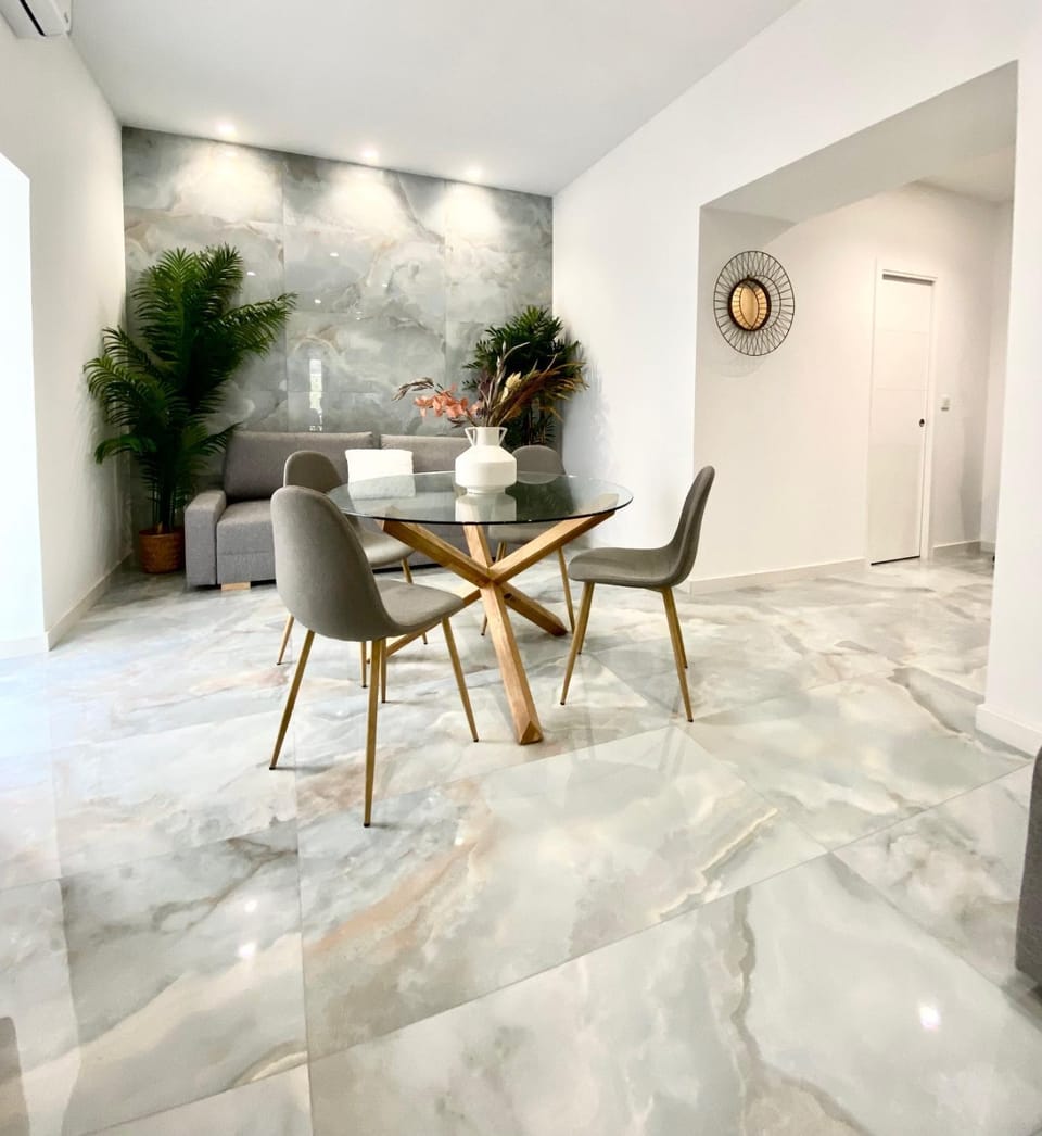 Living room, Seating area, Dining area