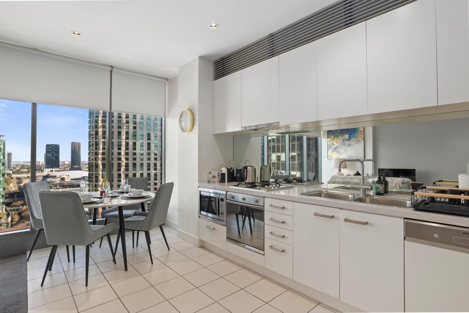 Dining area, Food, kitchen