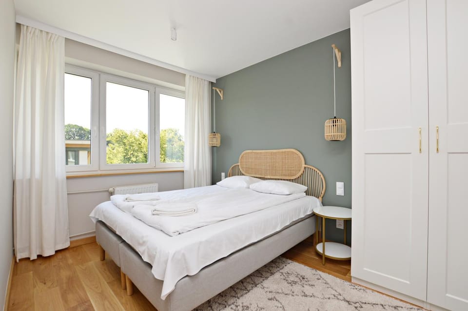 Bed, Photo of the whole room, Bedroom, towels, wardrobe