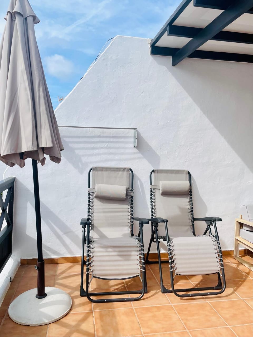 Apartamento con amplia terraza en la playa Apartment in Puerto del Carmen