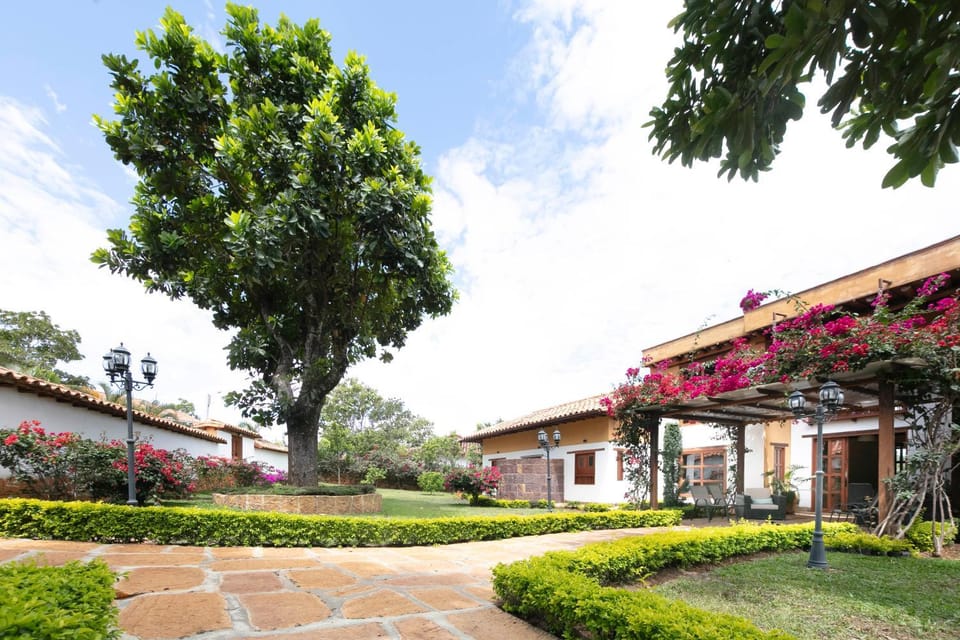 Casa Bari Altos de la Antigua House in Santander, Colombia