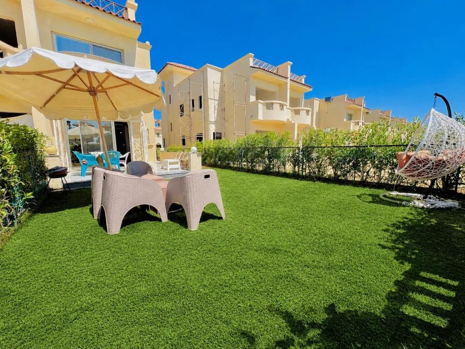 Garden, Garden view