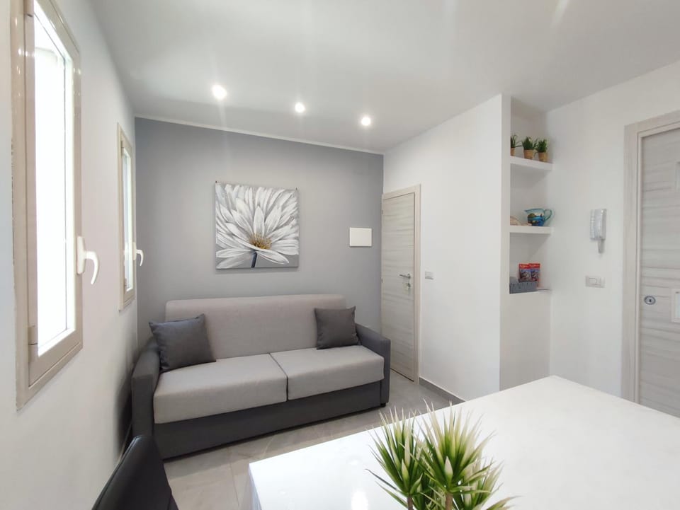 Bed, Living room