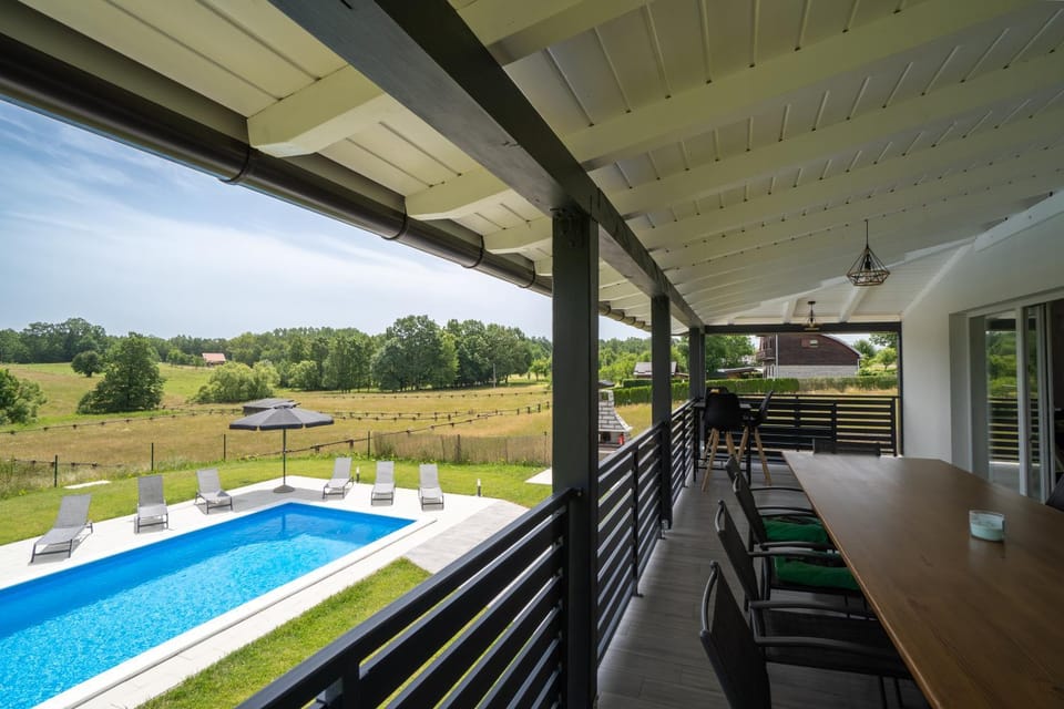 Day, View (from property/room), Balcony/Terrace, Pool view, sunbed