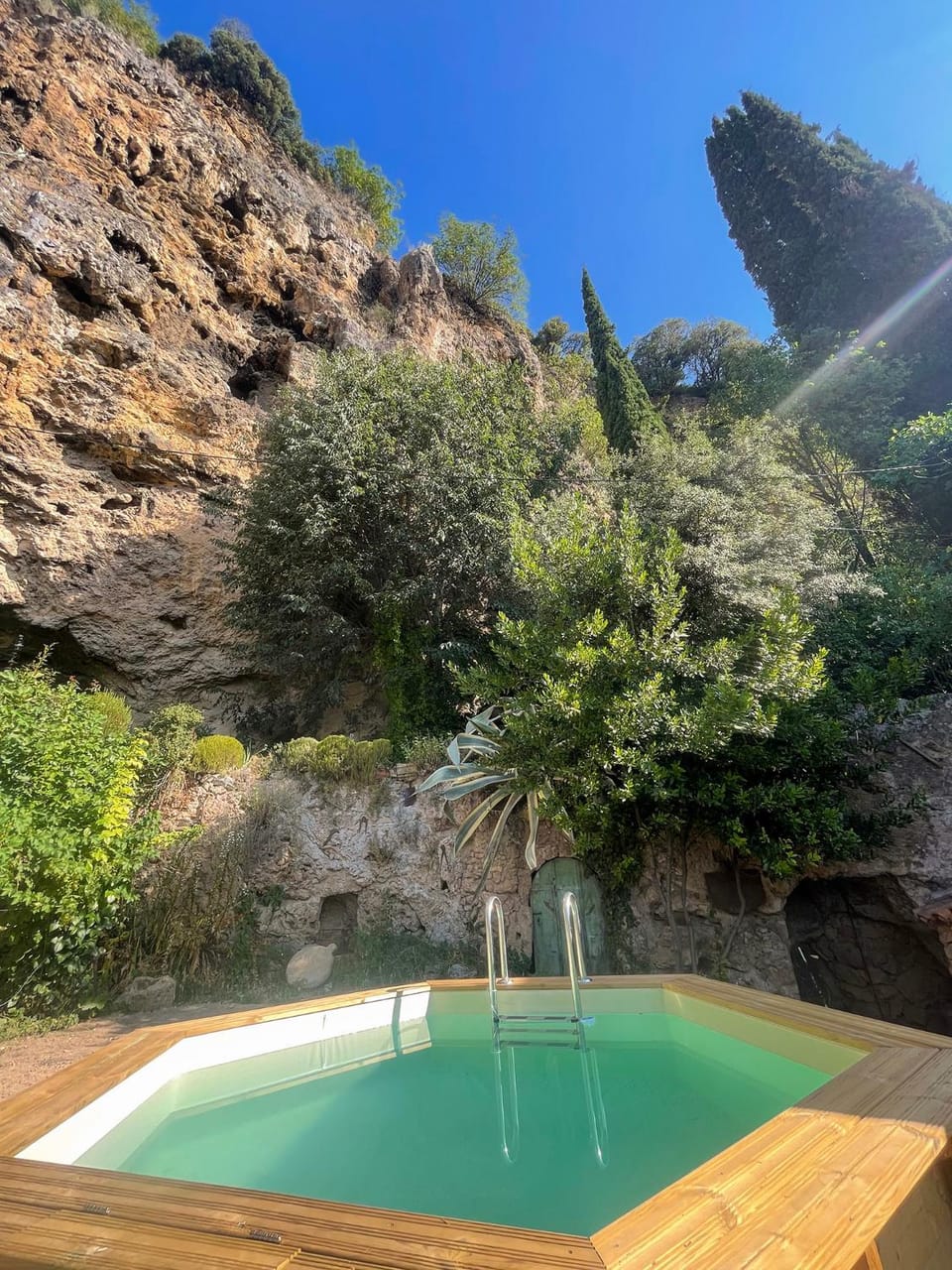 Swimming pool