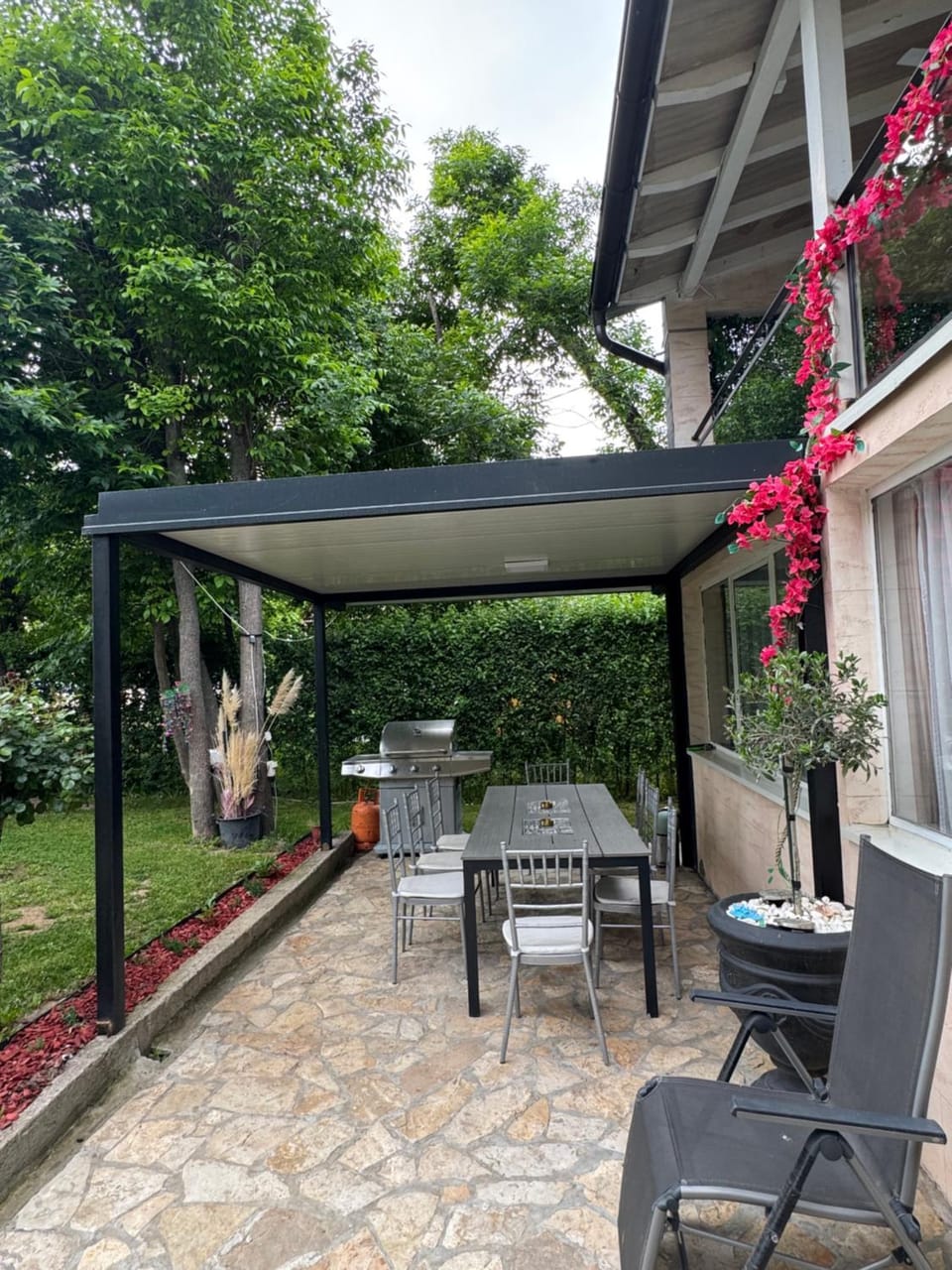 Dunavska lepotica 2 House in Belgrade