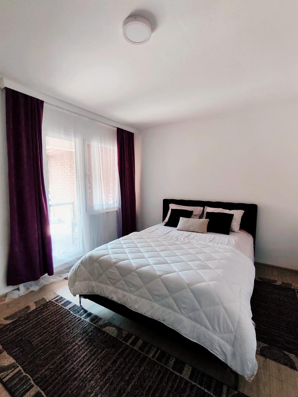 Bed, Balcony/Terrace, Bedroom