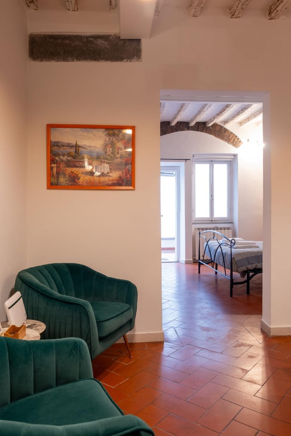 Living room, Seating area, Dining area, air conditioner