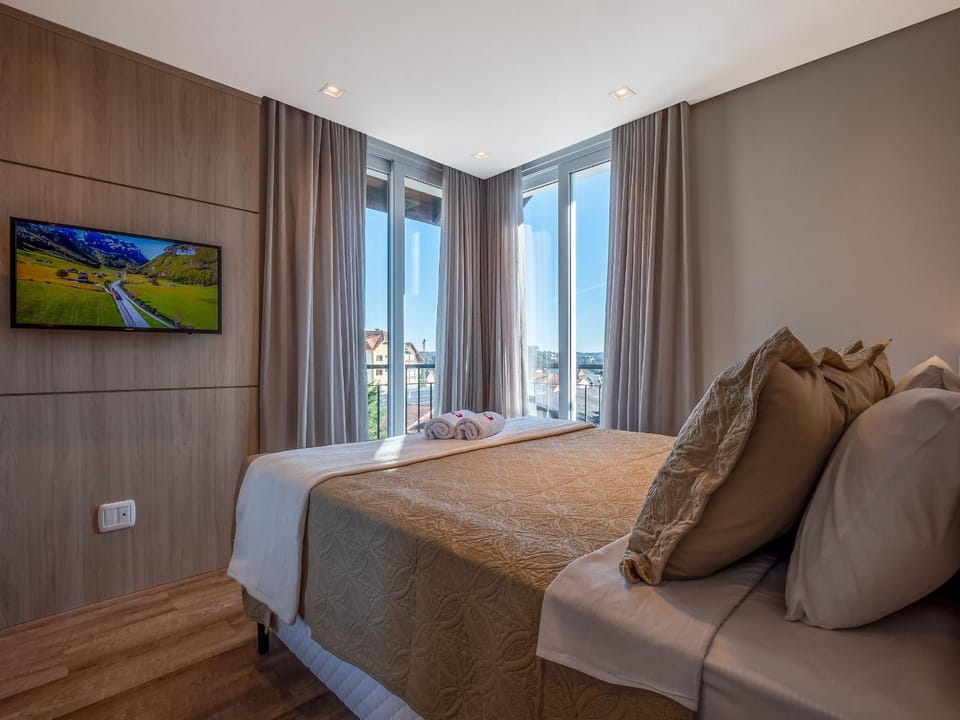 San Telmo 404 - Apto novo no coração de Gramado, com garagem Apartment in Gramado
