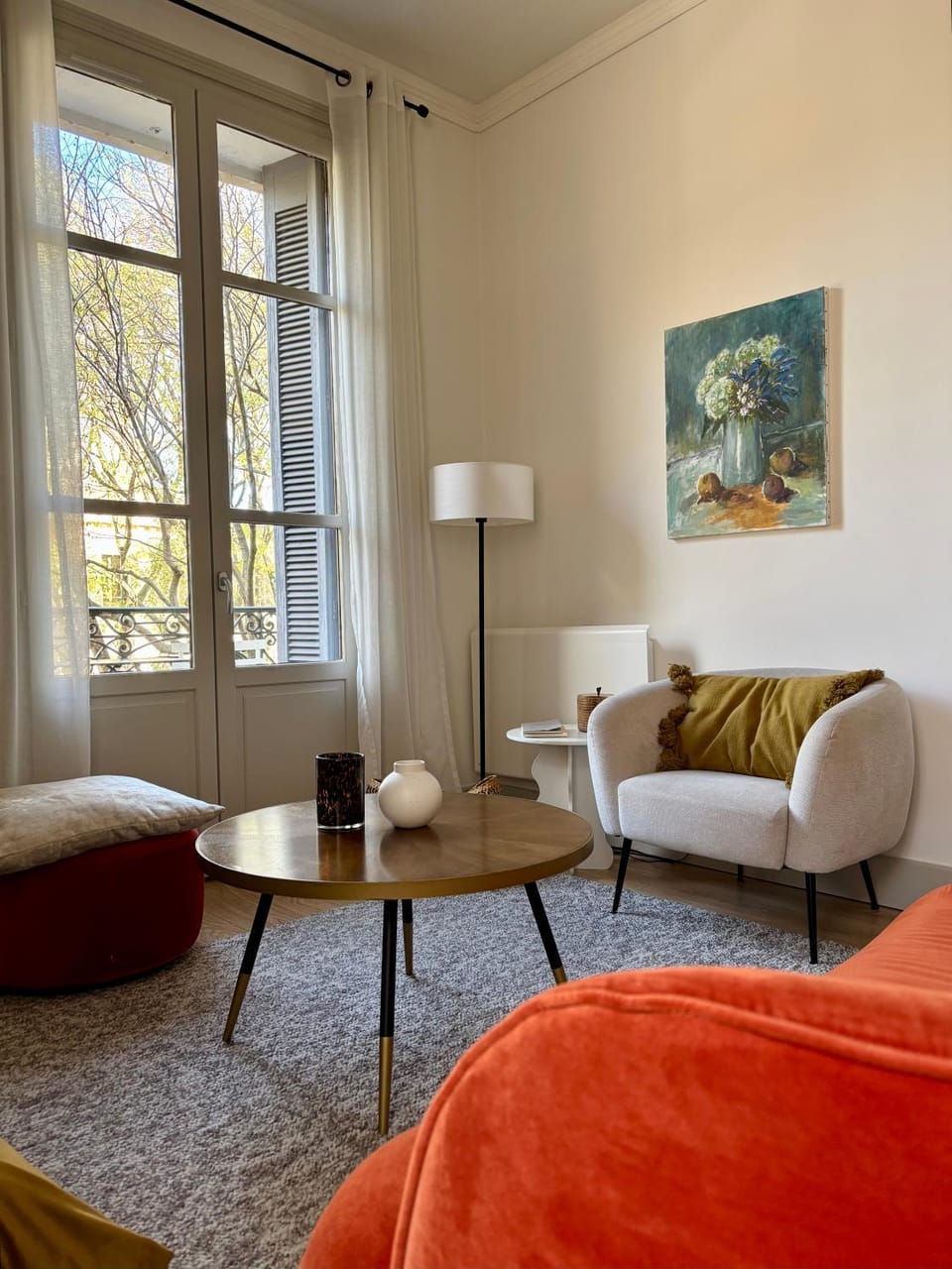 Nimes , appartement rénové dans immeuble classé. Apartment in Nimes