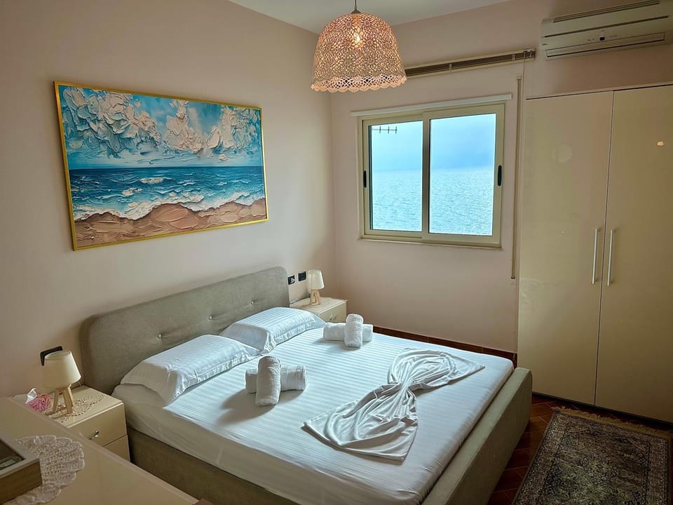 Bed, Bedroom, towels, wardrobe, air conditioner