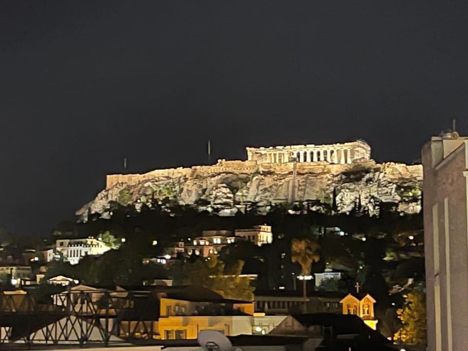 Nearby landmark, View (from property/room)