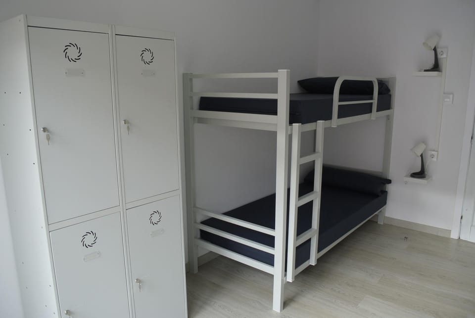 bunk bed
