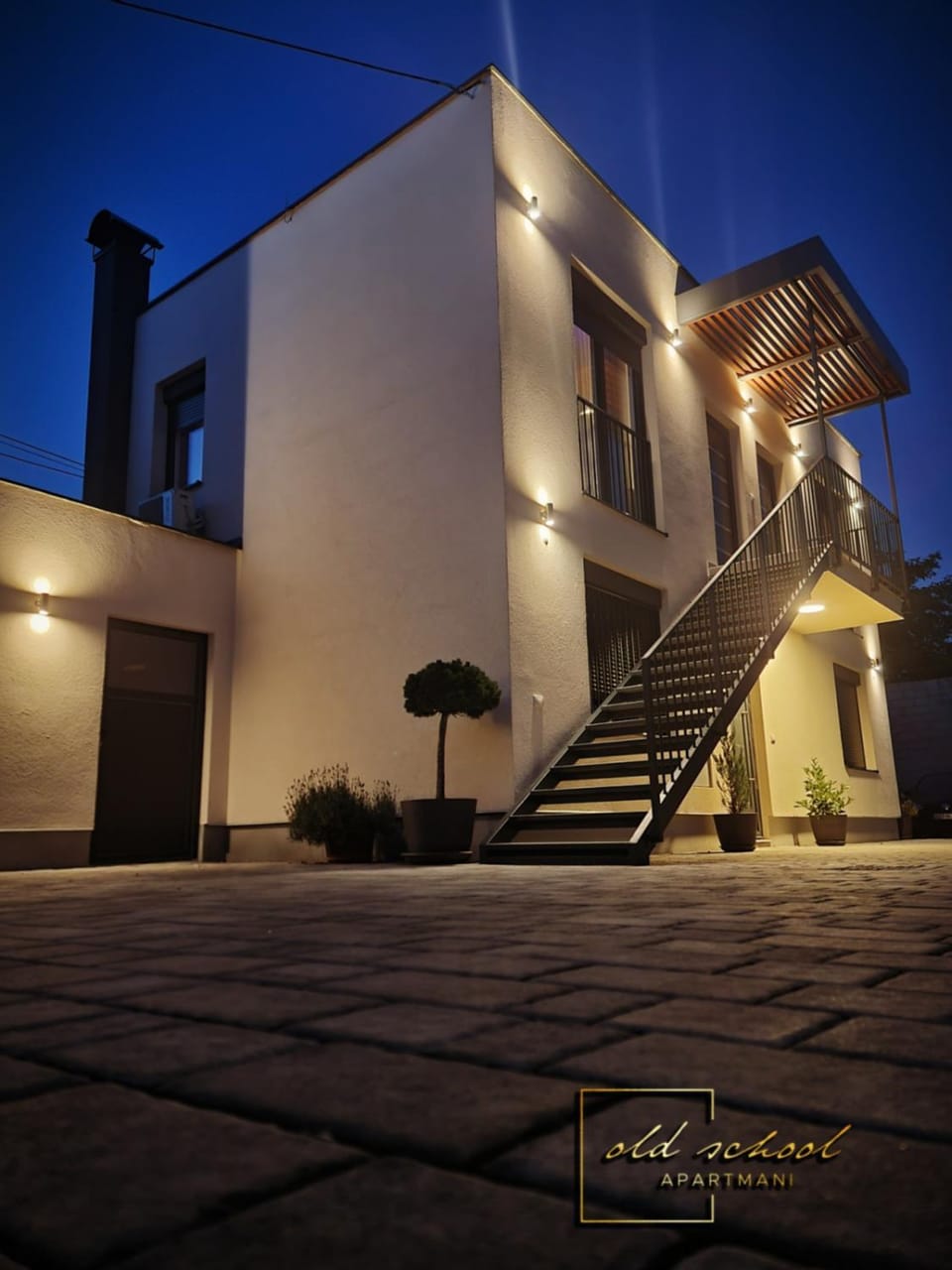 Property building, Facade/entrance, Property logo or sign