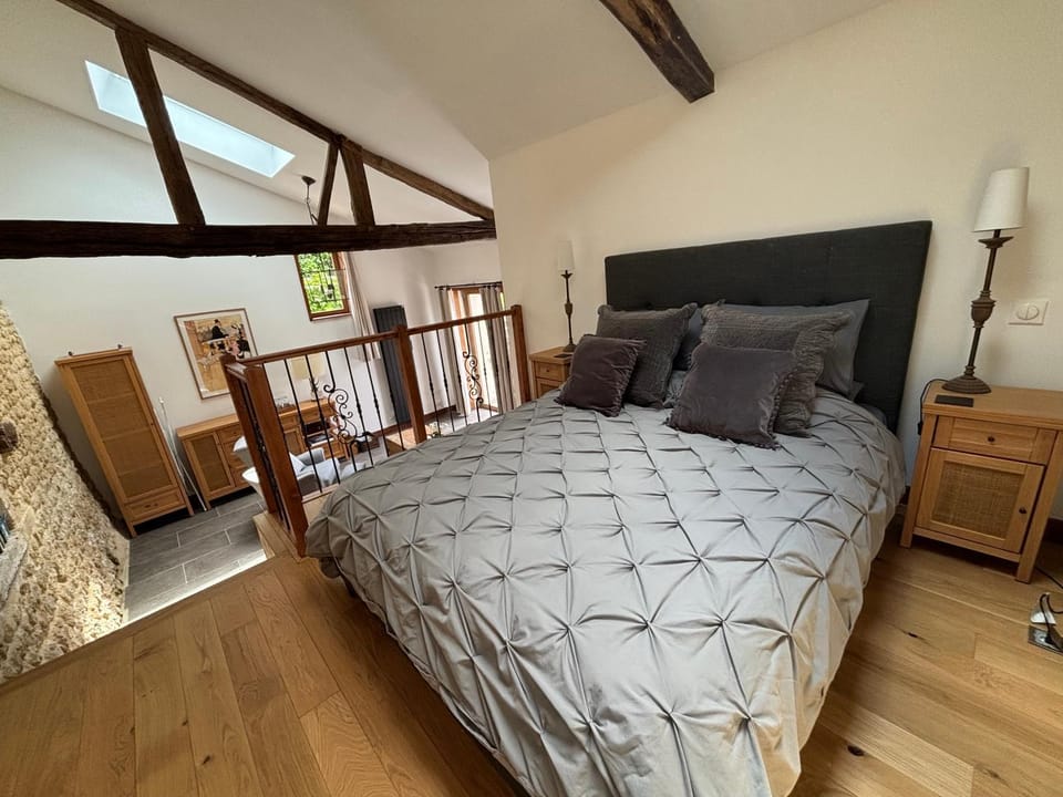 Les Ombrieres Bed and Breakfast in Nouvelle-Aquitaine