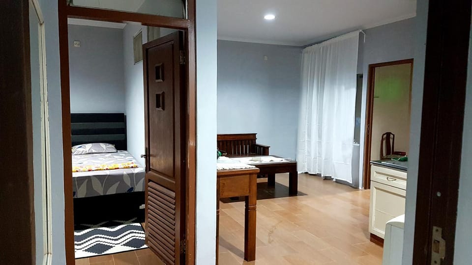 Strategic Jakarta Pavilion House in South Jakarta City