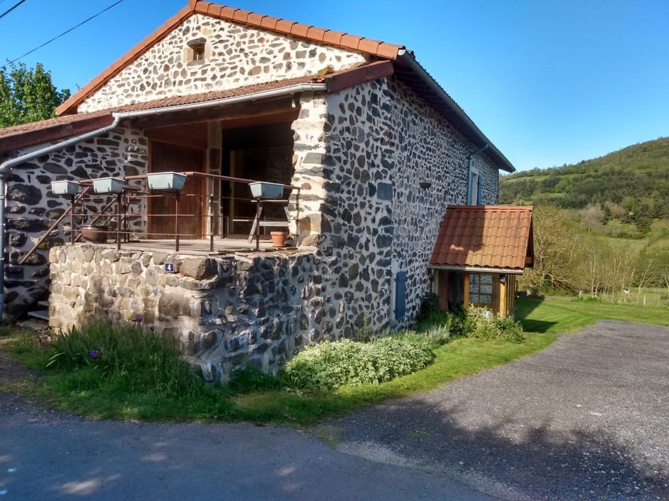 Studio 45m2, à la campagne, à 15 mns du Puy en Velay Apartment in Auvergne-Rhône-Alpes