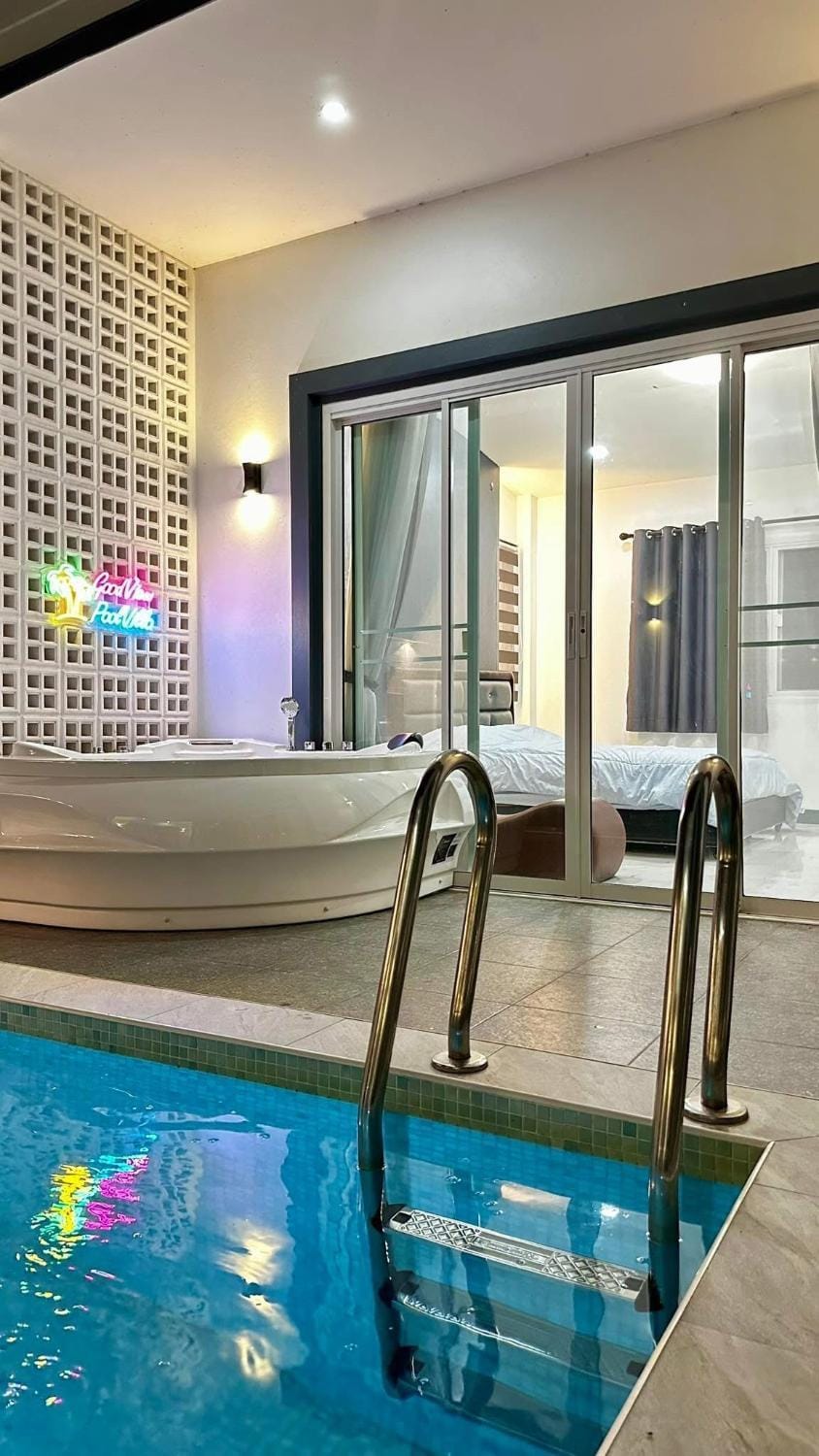 Good View Pool Villa Udonthani Villa in Laos
