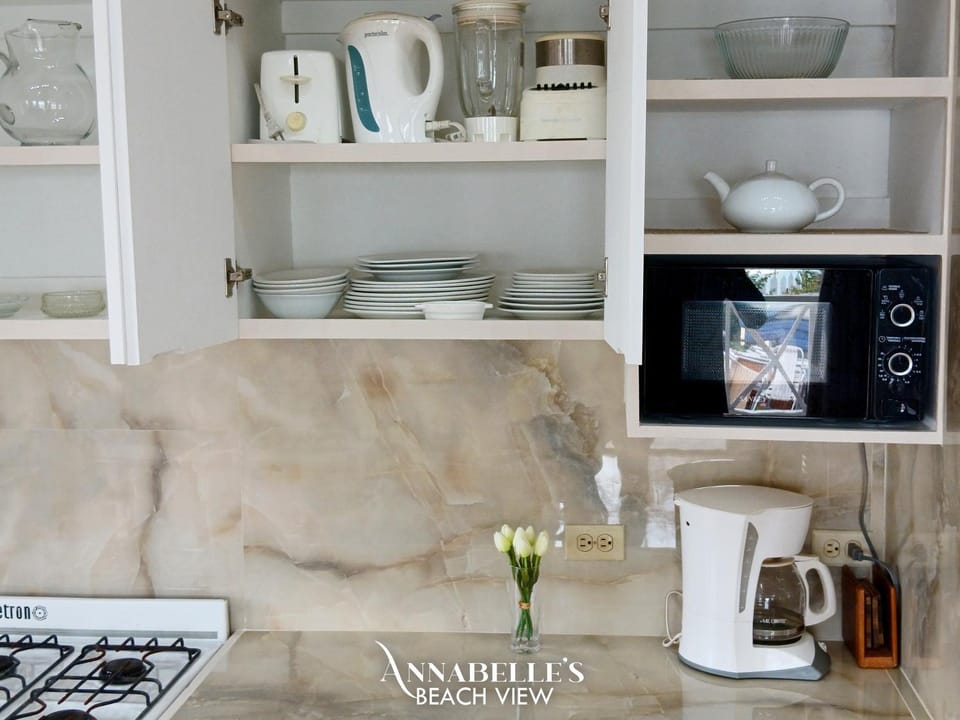 Coffee/tea facilities, Kitchen or kitchenette, toaster