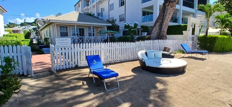 Property building, Garden view, sunbed