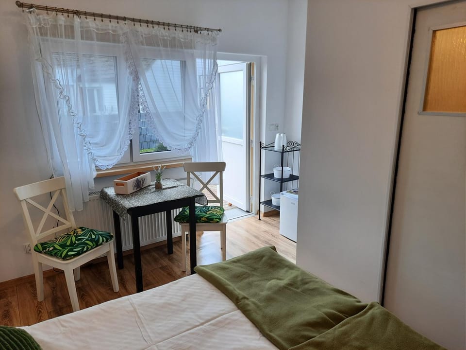 Bathroom, Dining area, Bedroom