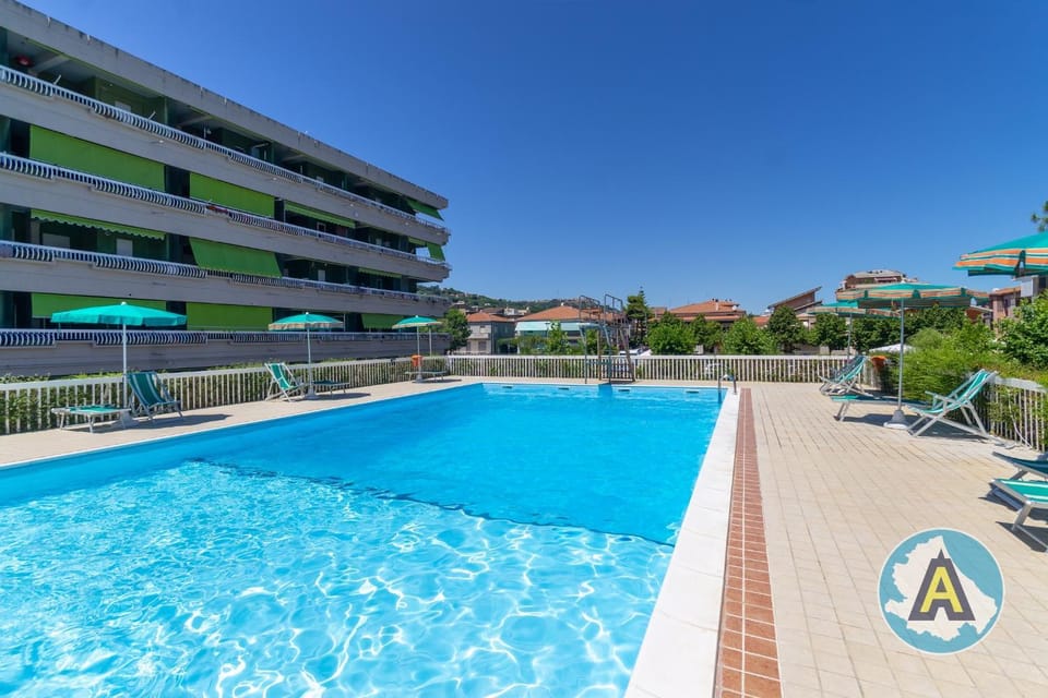 Swimming pool, Open Air Bath