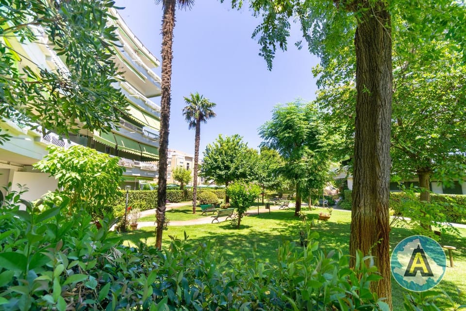 Garden, Garden view