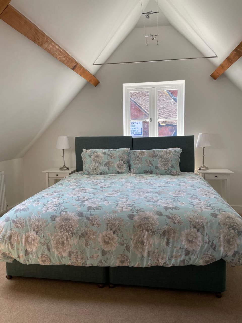 Roundhill New Forest House in New Forest District
